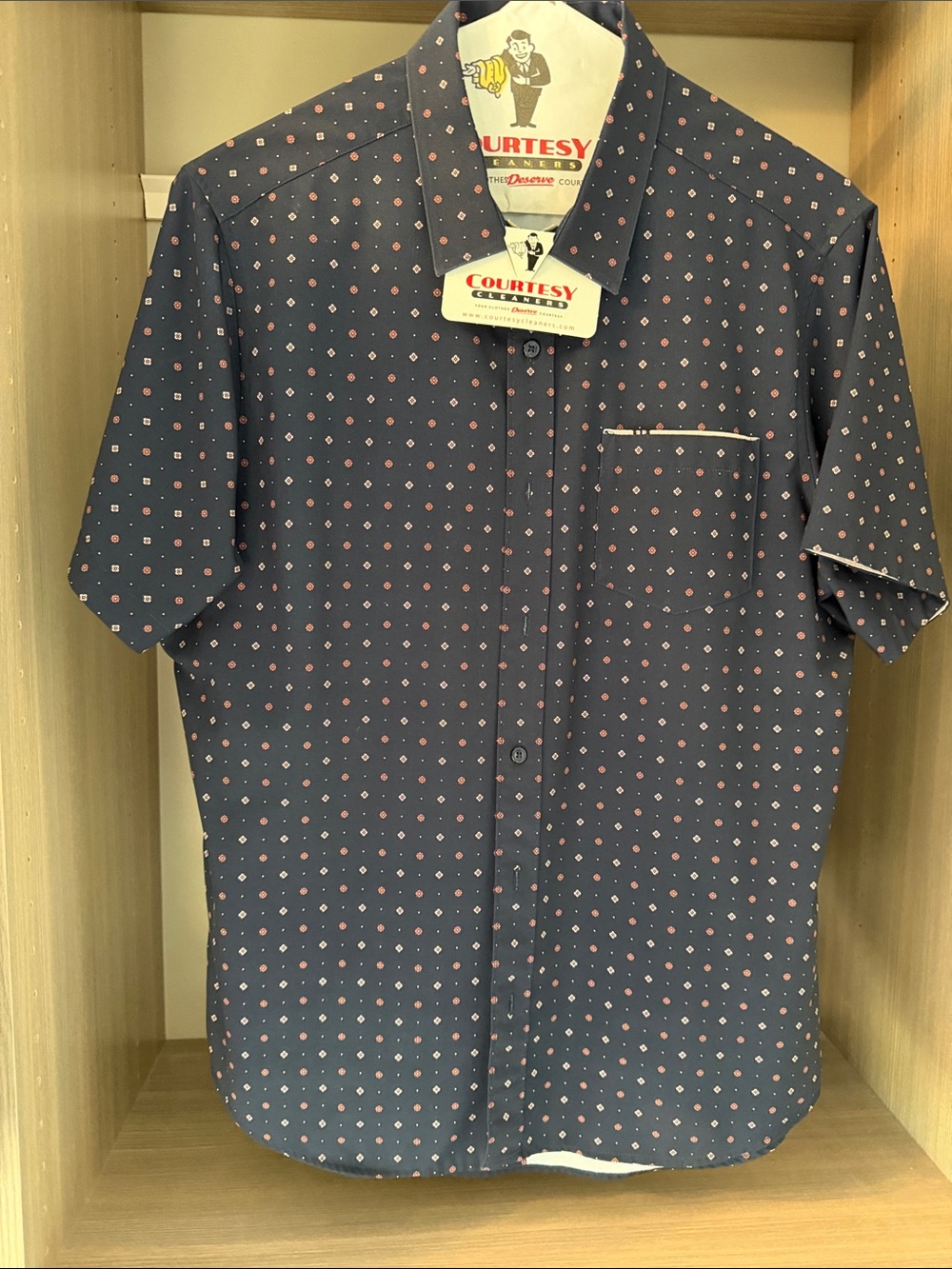 7 Diamonds Navy Short-Sleeve Button-Down with Red Dot Print